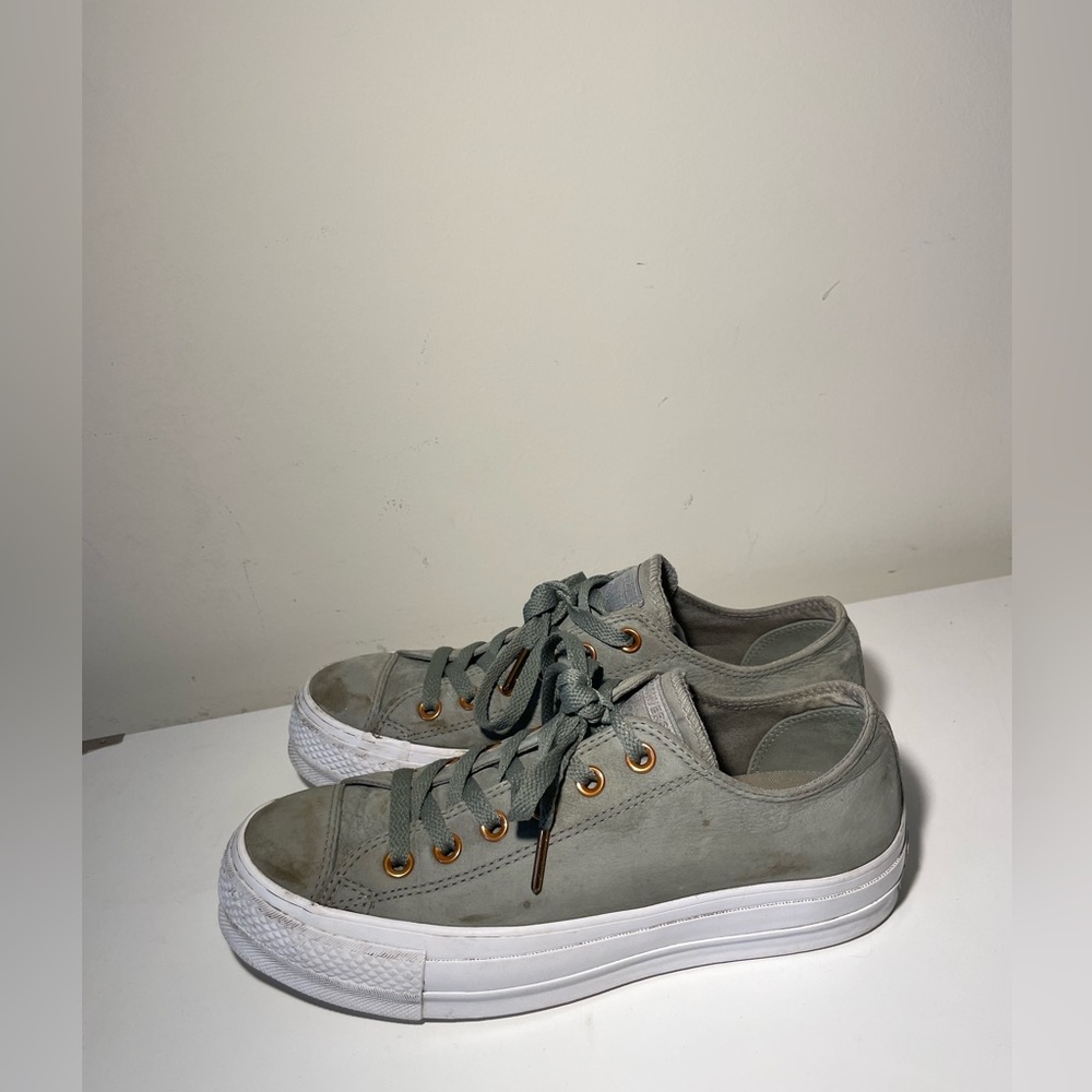 Converse Lift Platform Sneaker